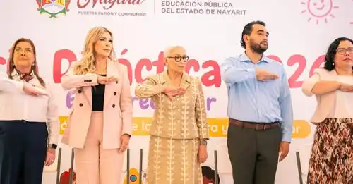Presentan propuestas pedagógicas en Feria Didáctica de Tepic